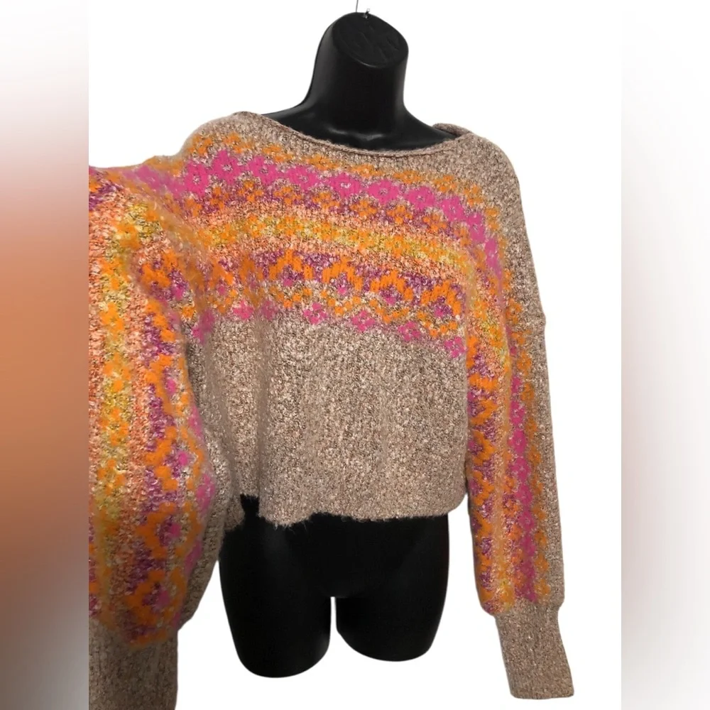 Free People snowflake tan colorblock fuzzy style sweater size‎ large brand new